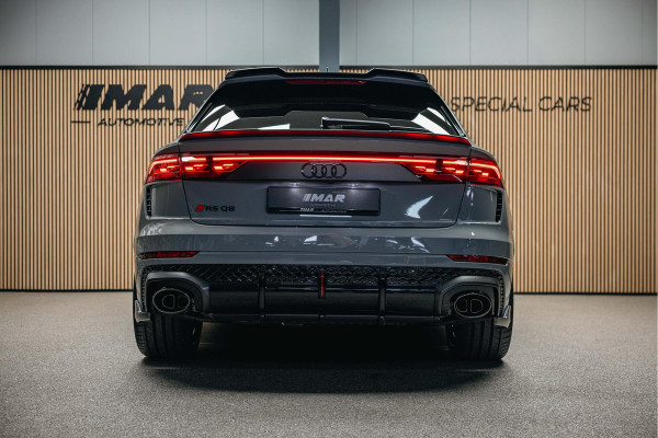 Audi RSQ8 Performance 4.0 TFSI RSQ8 quattro Performance Urban Face-lift Audi RSQ8 performance Urban Akarapovic Vossen 24 inch Full options Carbon, Nardo. Inmiddels mat PPF toegepast