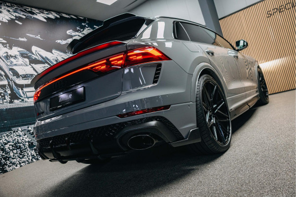 Audi RSQ8 Performance 4.0 TFSI RSQ8 quattro Performance Urban Face-lift Audi RSQ8 performance Urban Akarapovic Vossen 24 inch Full options Carbon, Nardo. Inmiddels mat PPF toegepast