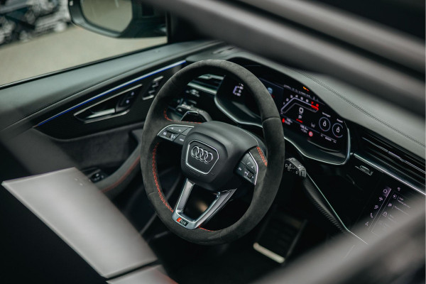 Audi RSQ8 Performance 4.0 TFSI RSQ8 quattro Performance Urban Face-lift Audi RSQ8 performance Urban Akarapovic Vossen 24 inch Full options Carbon, Nardo. Inmiddels mat PPF toegepast