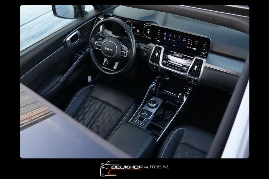 Kia Sorento 1.6 T-GDI Hybrid 2WD Pano Trekhaak Leer Camera