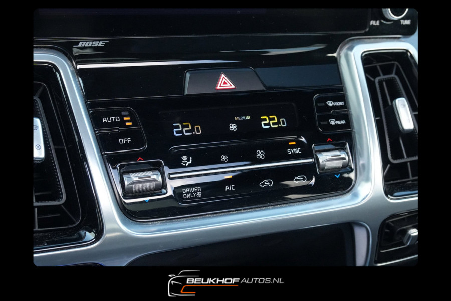 Kia Sorento 1.6 T-GDI Hybrid 2WD Pano Trekhaak Leer Camera