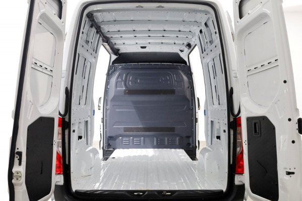 Mercedes-Benz Sprinter 317 CDI 170pk 9G Automaat L2H2 RWD Airco/2x Schuifdeur/Trekhaak 3500kg 05-2022