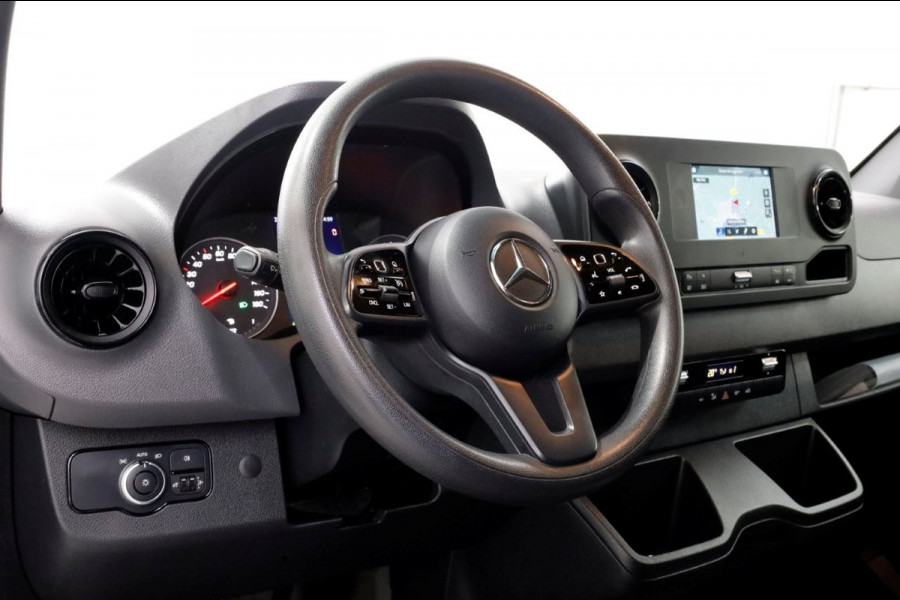 Mercedes-Benz Sprinter 317 CDI 170pk 9G Automaat L2H2 RWD Airco/2x Schuifdeur/Trekhaak 3500kg 05-2022