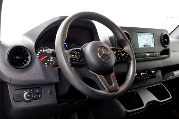 Mercedes-Benz Sprinter 317 CDI 170pk 9G Automaat L2H2 RWD Airco/2x Schuifdeur/Trekhaak 3500kg 05-2022