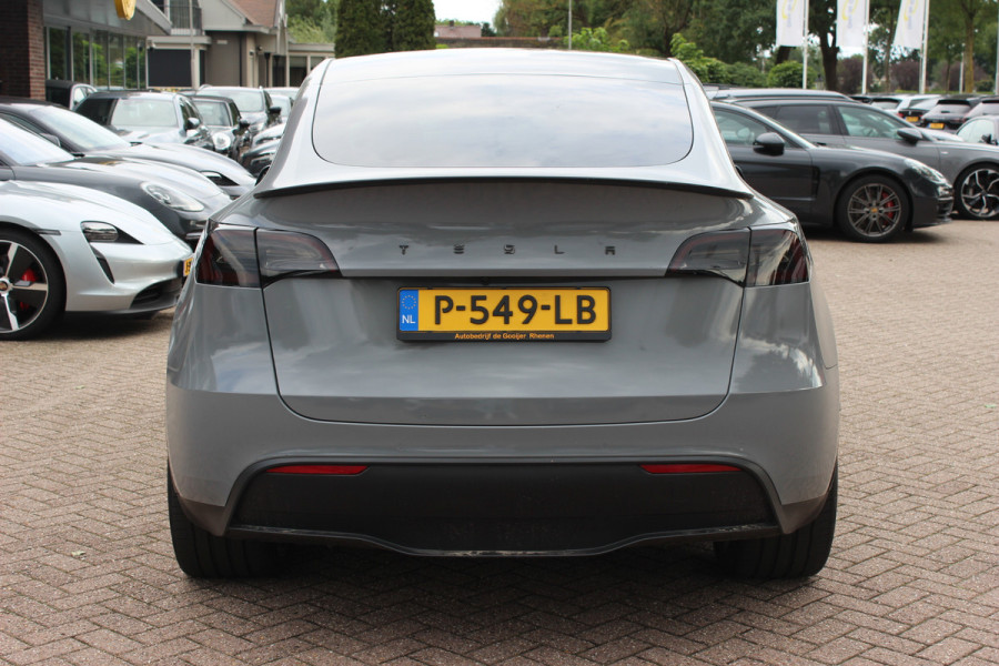 Tesla Model Y Long Range AWD 75 kWh / SOH 90,1% / Autopilot / Panoramadak / Camera / 20'' / Keyless / Leder / Dodehoek / Navigatie / Stoelverwarming