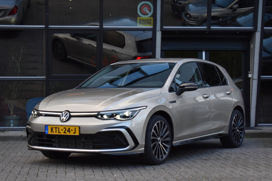 Volkswagen Golf 1.5 eTSI R-Line ACC DCC Carplay Camera Sfeer Trekhaak