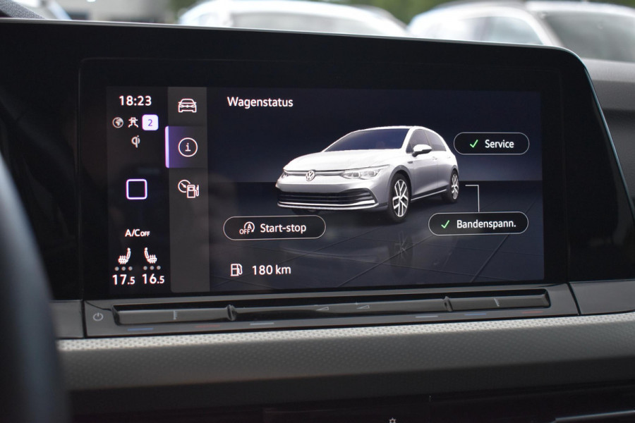 Volkswagen Golf 1.5 eTSI R-Line ACC DCC Carplay Camera Sfeer Trekhaak
