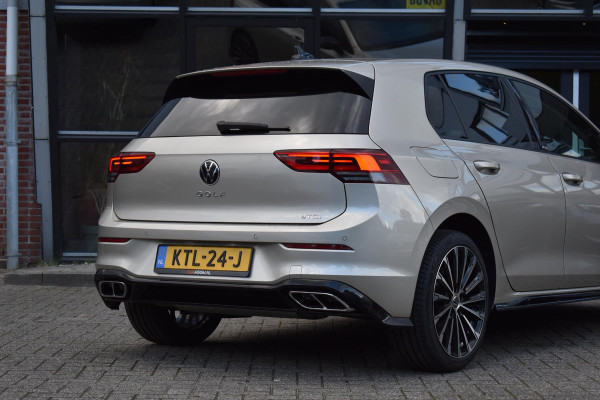 Volkswagen Golf 1.5 eTSI R-Line ACC DCC Carplay Camera Sfeer Trekhaak