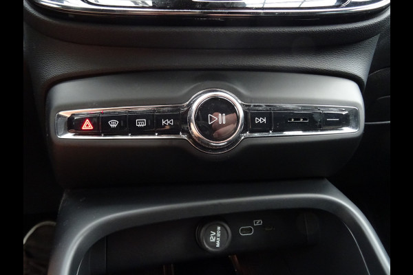 Volvo XC40 Recharge P8 AWD R-Design * H/K * 4 SEIZOENSBANDEN 20 INCH !!