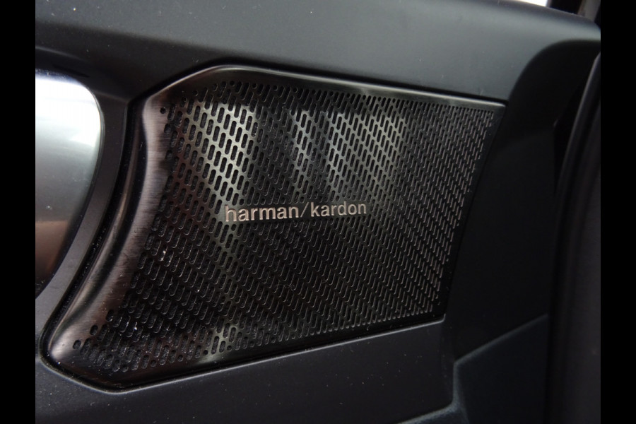 Volvo XC40 Recharge P8 AWD R-Design * H/K * 4 SEIZOENSBANDEN 20 INCH !!
