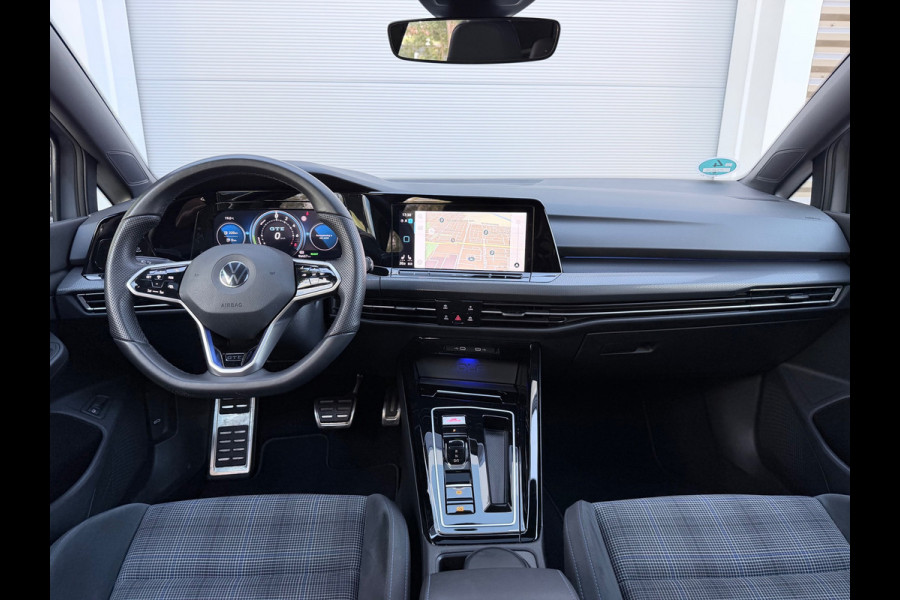 Volkswagen Golf 1.4 eHybrid GTE Pano/Trekhaak/Camera