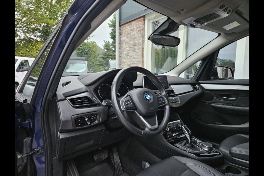 BMW 2 Serie Active Tourer 218i High Executive Edition Automaat! Trekhaak! Leer! NAP! 140PK! Nette Auto! Dealer Onderhouden!