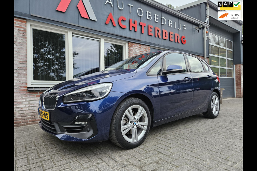 BMW 2 Serie Active Tourer 218i High Executive Edition Automaat! Trekhaak! Leer! NAP! 140PK! Nette Auto! Dealer Onderhouden!
