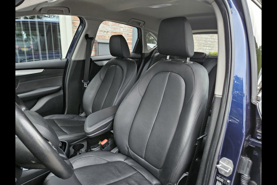 BMW 2 Serie Active Tourer 218i High Executive Edition Automaat! Trekhaak! Leer! NAP! 140PK! Nette Auto! Dealer Onderhouden!