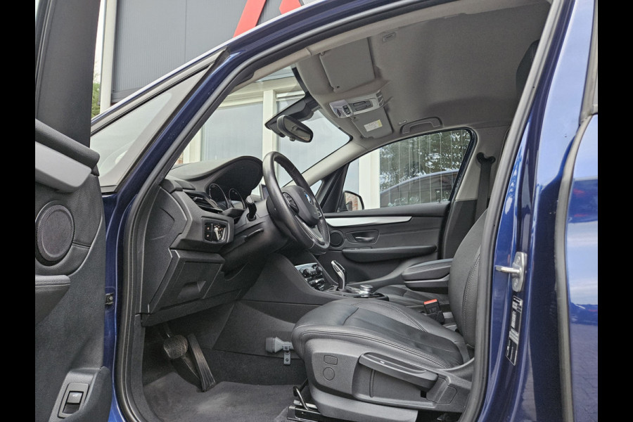 BMW 2 Serie Active Tourer 218i High Executive Edition Automaat! Trekhaak! Leer! NAP! 140PK! Nette Auto! Dealer Onderhouden!