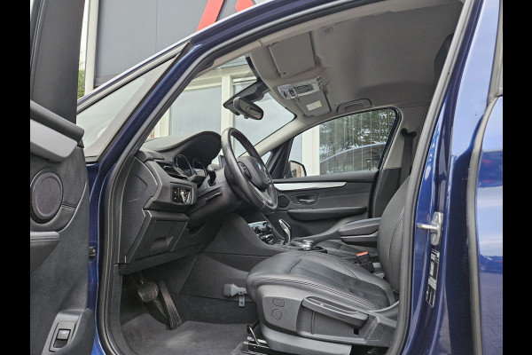 BMW 2 Serie Active Tourer 218i High Executive Edition Automaat! Trekhaak! Leer! NAP! 140PK! Nette Auto! Dealer Onderhouden!