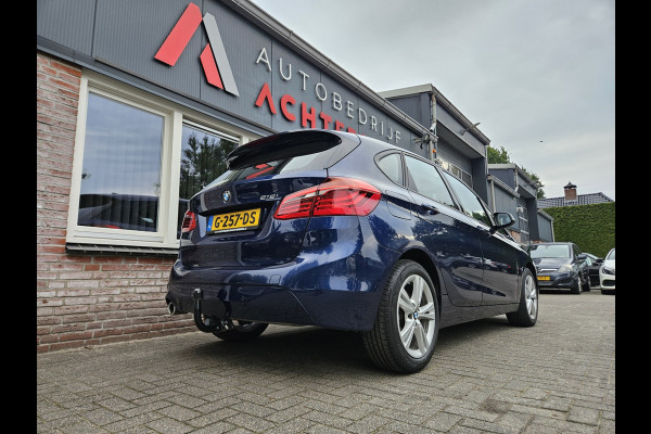 BMW 2 Serie Active Tourer 218i High Executive Edition Automaat! Trekhaak! Leer! NAP! 140PK! Nette Auto! Dealer Onderhouden!