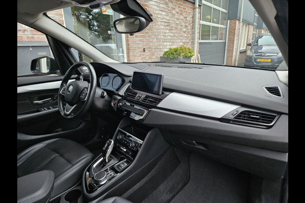 BMW 2 Serie Active Tourer 218i High Executive Edition Automaat! Trekhaak! Leer! NAP! 140PK! Nette Auto! Dealer Onderhouden!