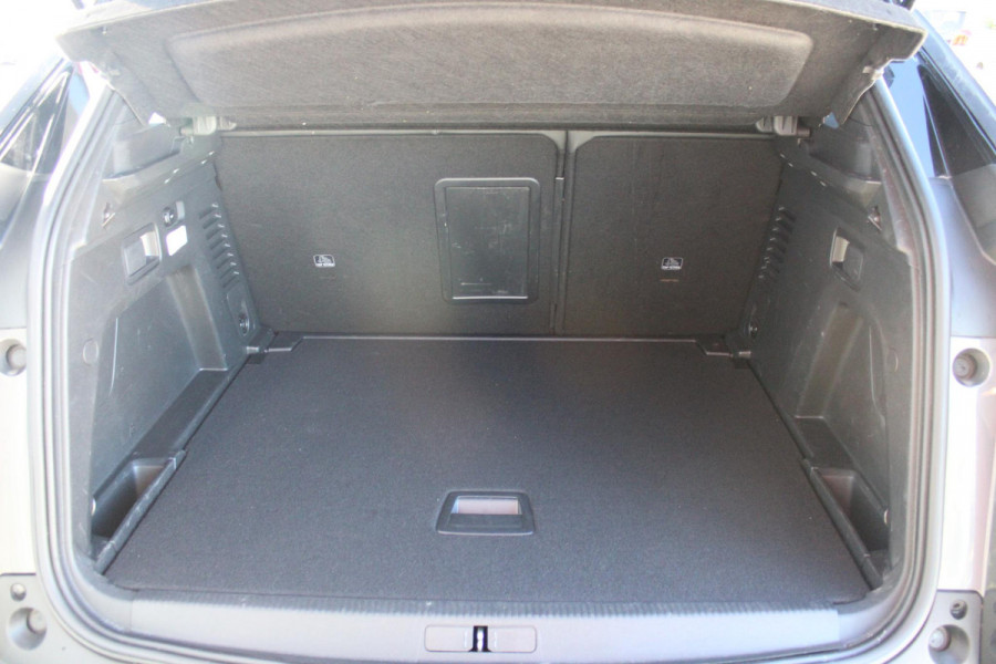 Peugeot 3008 1.6 180PK AUTOMAAT GT LINE | NAVIGATIE | CAMERA | APPLE CARPLAY/ANDROID AUTO | CLIMATE CONTROL | CRUISE CONTROL | FULL LED KOPLAMPEN | MISTLAMPEN VOOR | AFNEEMBARE TREKHAAK | 19" LICHTMETALEN VELGEN |
