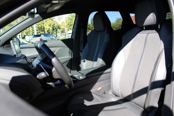 Peugeot 3008 1.6 180PK AUTOMAAT GT LINE | NAVIGATIE | CAMERA | APPLE CARPLAY/ANDROID AUTO | CLIMATE CONTROL | CRUISE CONTROL | FULL LED KOPLAMPEN | MISTLAMPEN VOOR | AFNEEMBARE TREKHAAK | 19" LICHTMETALEN VELGEN |