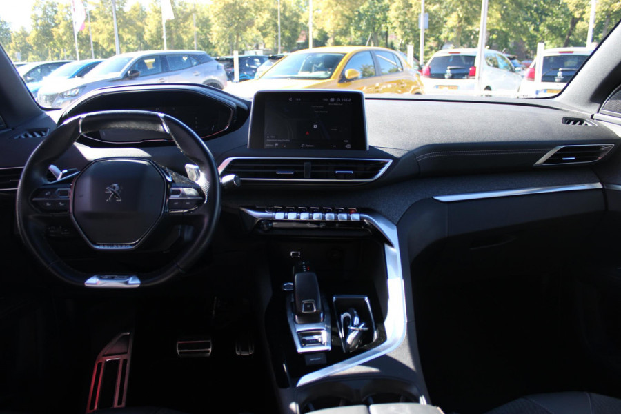 Peugeot 3008 1.6 180PK AUTOMAAT GT LINE | NAVIGATIE | CAMERA | APPLE CARPLAY/ANDROID AUTO | CLIMATE CONTROL | CRUISE CONTROL | FULL LED KOPLAMPEN | MISTLAMPEN VOOR | AFNEEMBARE TREKHAAK | 19" LICHTMETALEN VELGEN |