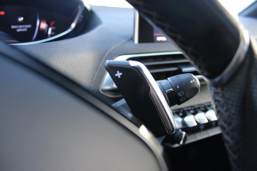 Peugeot 3008 1.6 180PK AUTOMAAT GT LINE | NAVIGATIE | CAMERA | APPLE CARPLAY/ANDROID AUTO | CLIMATE CONTROL | CRUISE CONTROL | FULL LED KOPLAMPEN | MISTLAMPEN VOOR | AFNEEMBARE TREKHAAK | 19" LICHTMETALEN VELGEN |