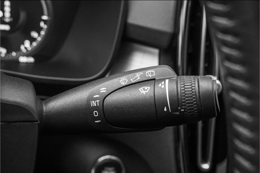 Volvo XC40 1.5 T4 Recharge Pano 360° Camera H/K Trekhaak CarPlay