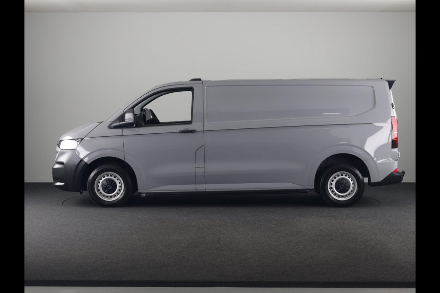Volkswagen Transporter 2.0 TDI L2H1 30 110 PK | Verlengde garantie | Trekhaak | Navigatie via app | Parkeersensoren v+a | Sidebars |