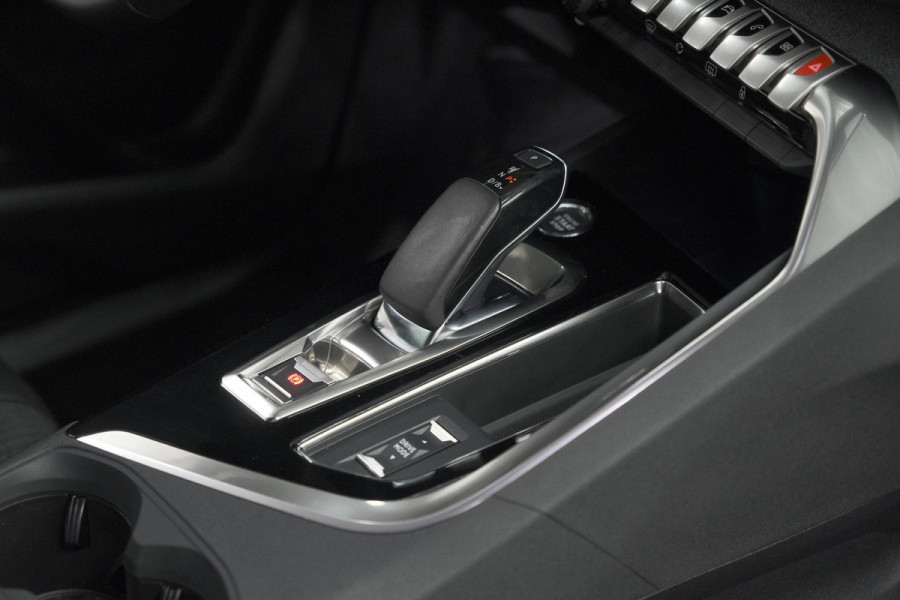 Peugeot 3008 1.6 HYbrid 225 Allure | Plug in Hybride | Camera | Dodehoekdetectie | Apple Carplay