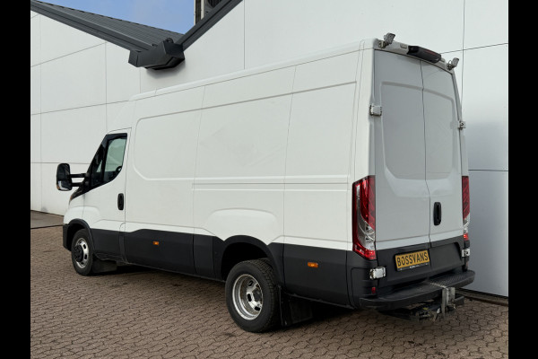 Iveco Daily 35C18 3.0 Automaat L2H2 Dubbellucht LED 3.5t Trekhaak Adaptieve Cruise Standkachel Climate Control Navigatie Camera