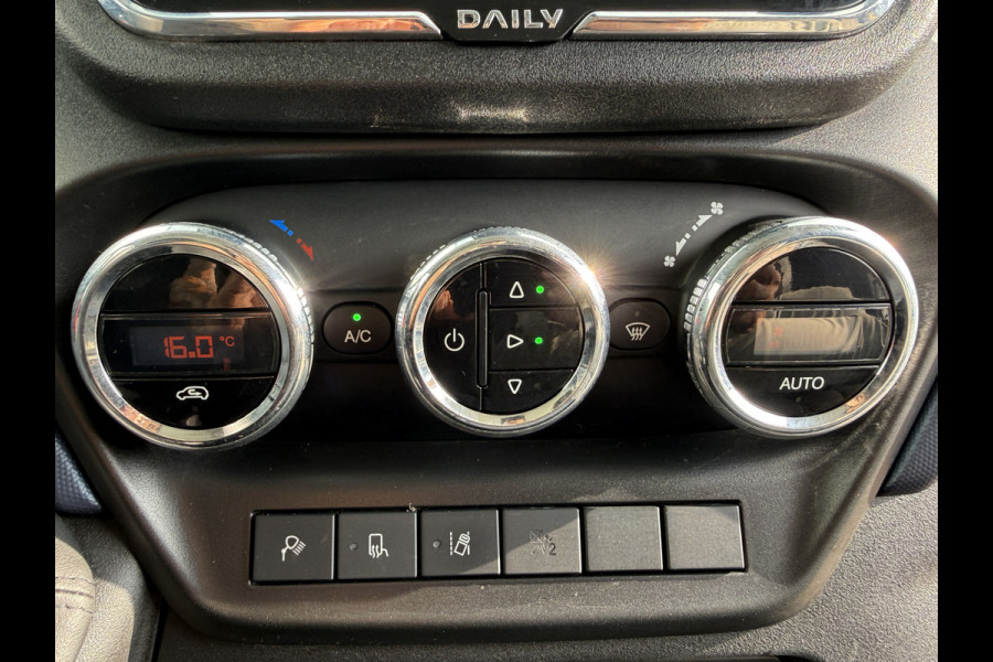 Iveco Daily 35C18 3.0 Automaat L2H2 Dubbellucht LED 3.5t Trekhaak Adaptieve Cruise Standkachel Climate Control Navigatie Camera