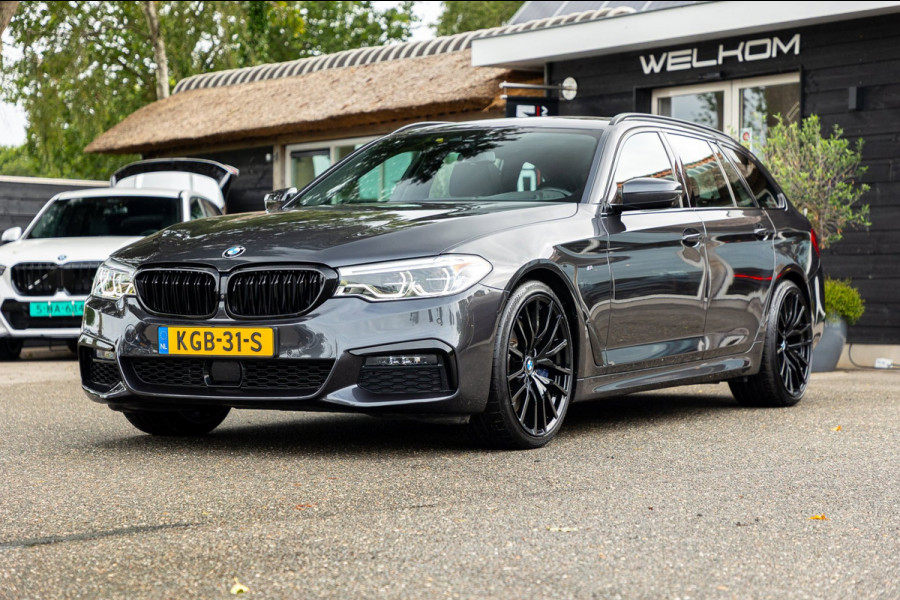 BMW 5 Serie Touring 540i xDrive M-Sport I Bowers & Wilkins I Panoramadak I Stoelkoeling & verwarming I 20" Breedset nieuw