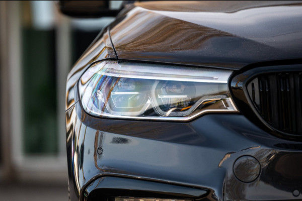 BMW 5 Serie Touring 540i xDrive M-Sport I Bowers & Wilkins I Panoramadak I Stoelkoeling & verwarming I 20" Breedset nieuw