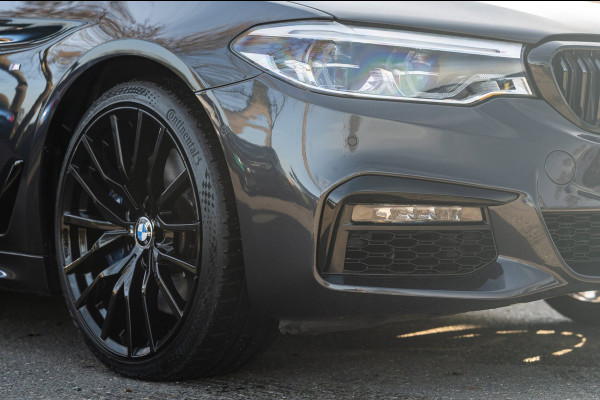 BMW 5 Serie Touring 540i xDrive M-Sport I Bowers & Wilkins I Panoramadak I Stoelkoeling & verwarming I 20" Breedset nieuw