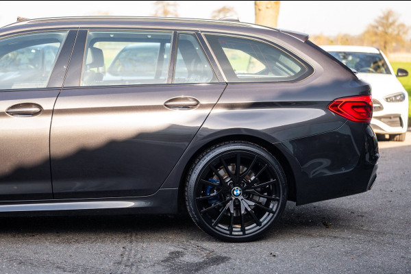 BMW 5 Serie Touring 540i xDrive M-Sport I Bowers & Wilkins I Panoramadak I Stoelkoeling & verwarming I 20" Breedset nieuw