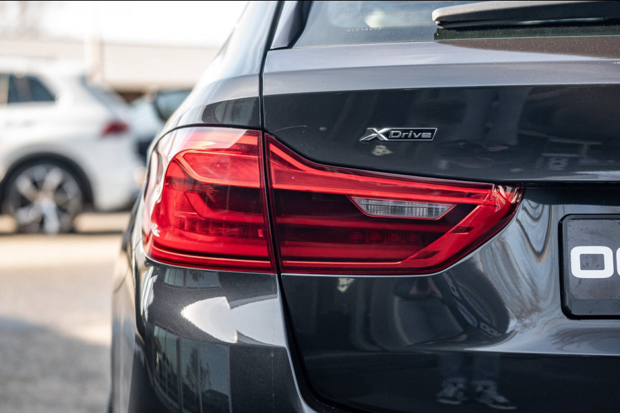 BMW 5 Serie Touring 540i xDrive M-Sport I Bowers & Wilkins I Panoramadak I Stoelkoeling & verwarming I 20" Breedset nieuw