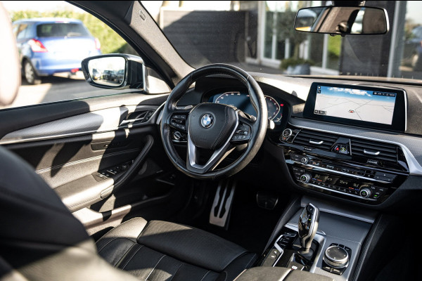 BMW 5 Serie Touring 540i xDrive M-Sport I Bowers & Wilkins I Panoramadak I Stoelkoeling & verwarming I 20" Breedset nieuw
