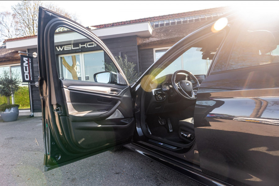 BMW 5 Serie Touring 540i xDrive M-Sport I Bowers & Wilkins I Panoramadak I Stoelkoeling & verwarming I 20" Breedset nieuw