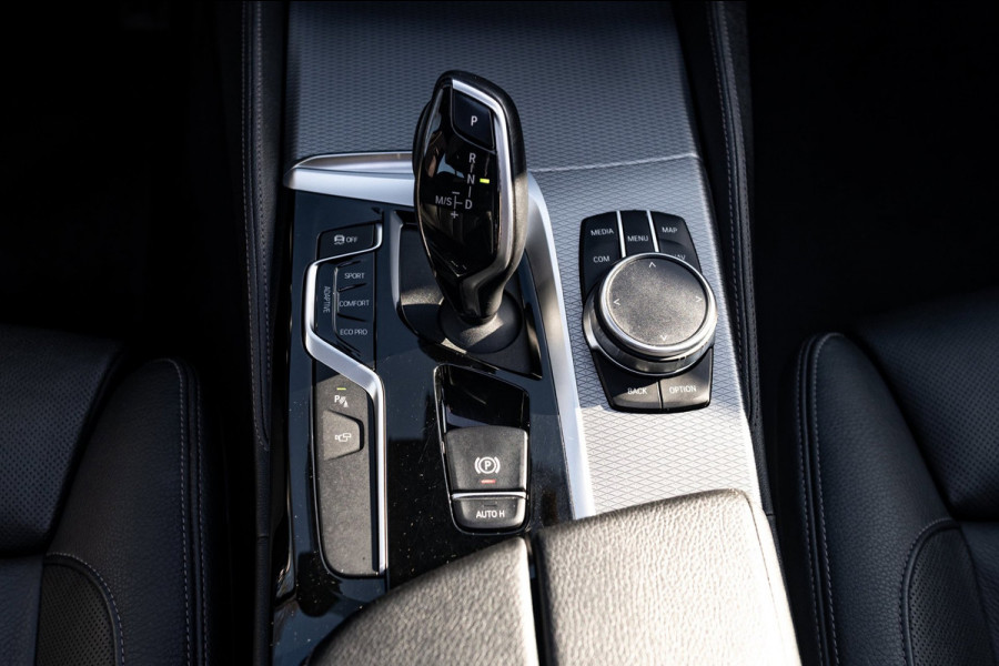 BMW 5 Serie Touring 540i xDrive M-Sport I Bowers & Wilkins I Panoramadak I Stoelkoeling & verwarming I 20" Breedset nieuw