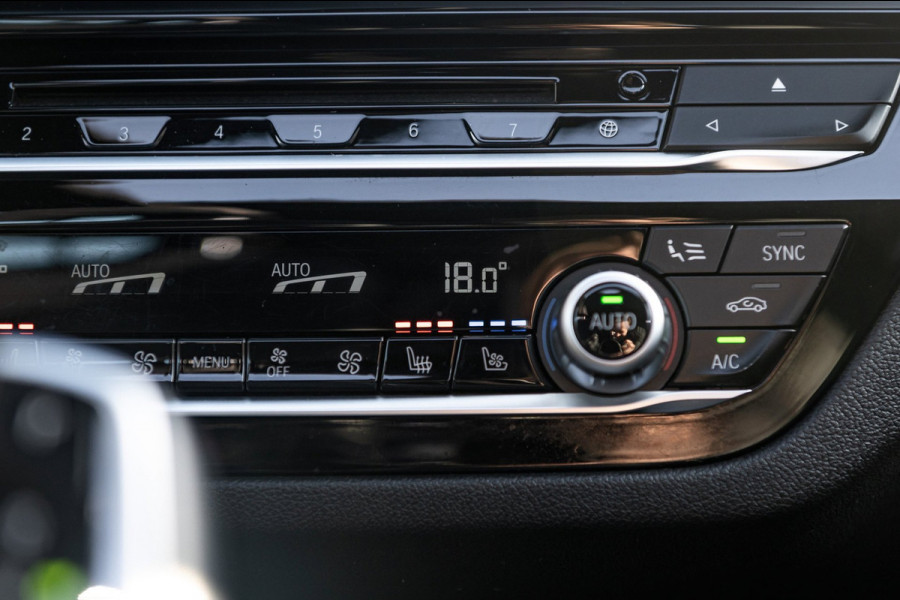 BMW 5 Serie Touring 540i xDrive M-Sport I Bowers & Wilkins I Panoramadak I Stoelkoeling & verwarming I 20" Breedset nieuw