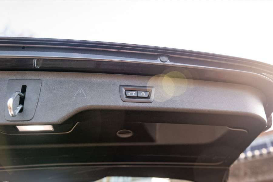 BMW 5 Serie Touring 540i xDrive M-Sport I Bowers & Wilkins I Panoramadak I Stoelkoeling & verwarming I 20" Breedset nieuw