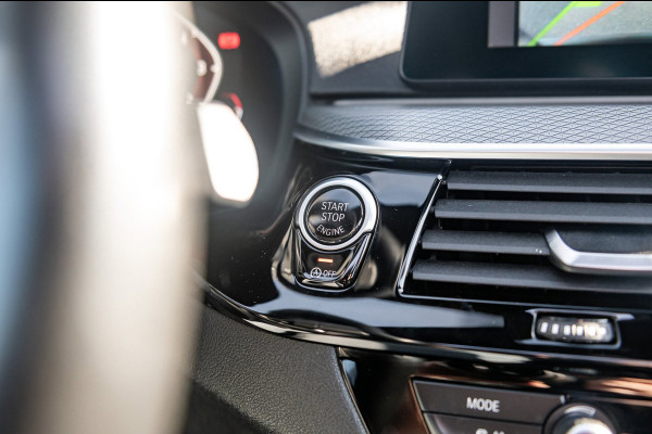 BMW 5 Serie Touring 540i xDrive M-Sport I Bowers & Wilkins I Panoramadak I Stoelkoeling & verwarming I 20" Breedset nieuw