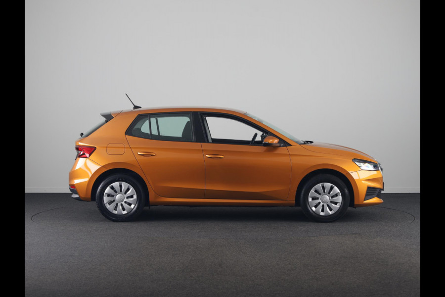 Škoda Fabia 1.0 TSI Ambition 95 pk | Navigatie via App | Parkeersensoren achter | Cruise control | LED koplampen | Apple Carplay/Android Auto |