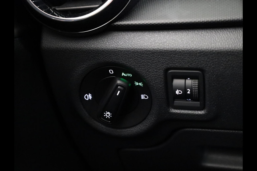 Škoda Fabia 1.0 TSI Ambition 95 pk | Navigatie via App | Parkeersensoren achter | Cruise control | LED koplampen | Apple Carplay/Android Auto |