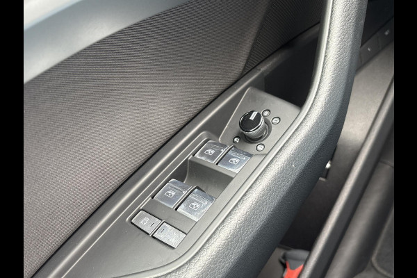 Audi e-tron 55 quattro Advanced edition 95 kWh | SOH 93,6% | Luchtvering | Memory Seat | Navigatie |
