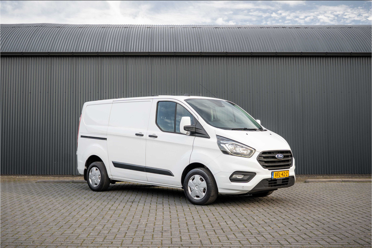 Ford Transit Custom L1H1 | 3-Zits | 130 PK | Camera | Cruise | PDC | Airco | Trekhaak