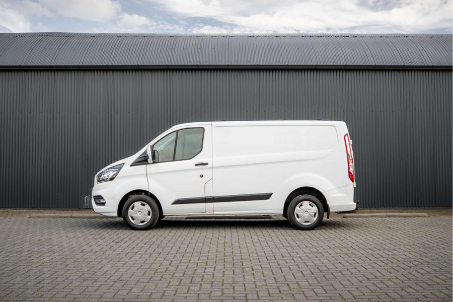 Ford Transit Custom L1H1 | 3-Zits | 130 PK | Camera | Cruise | PDC | Airco | Trekhaak