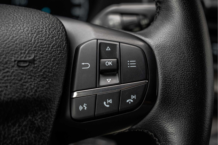 Ford Transit Custom L1H1 | 3-Zits | 130 PK | Camera | Cruise | PDC | Airco | Trekhaak