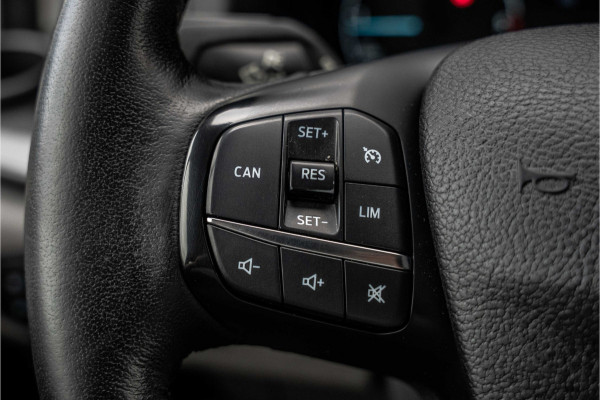 Ford Transit Custom L1H1 | 3-Zits | 130 PK | Camera | Cruise | PDC | Airco | Trekhaak