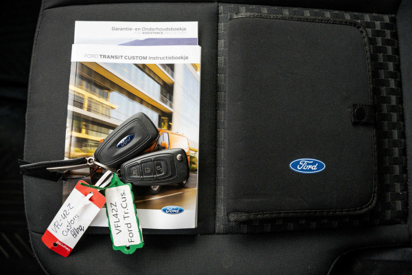 Ford Transit Custom L1H1 | 3-Zits | 130 PK | Camera | Cruise | PDC | Airco | Trekhaak